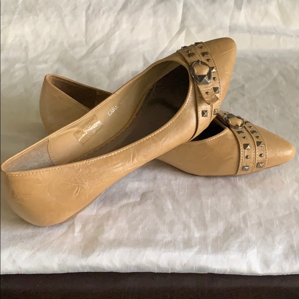 Shoes - Picture 2 of 4